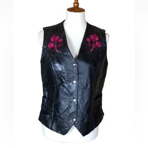 Diamond Plate buffalo leather vest with embroidered flowers Size Medium